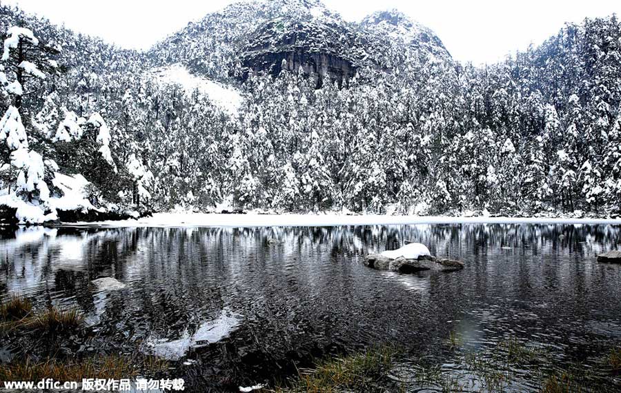 Snow scenery at Luoji Mountain in SW China