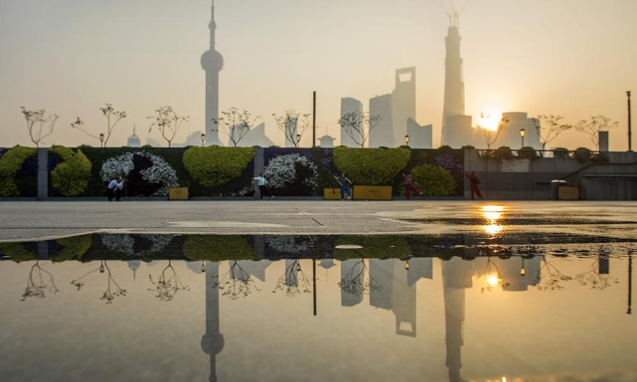 Early morning scenery of Bund in Shanghai