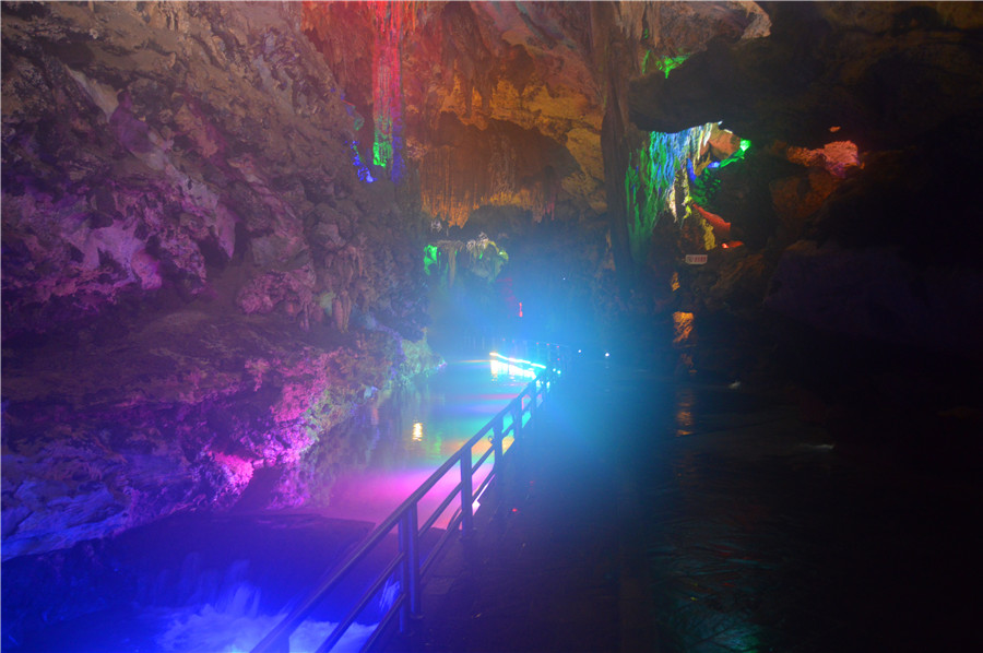 Amazing Nielong Cave in E China's Jiangxi