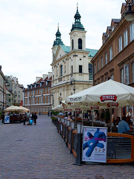 Poland: History's crossroads recast as tourist hot spot