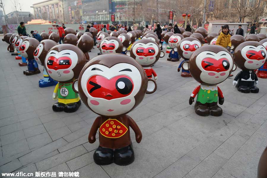 Monkey sculptures seen in Jinan to mark coming Spring Festival