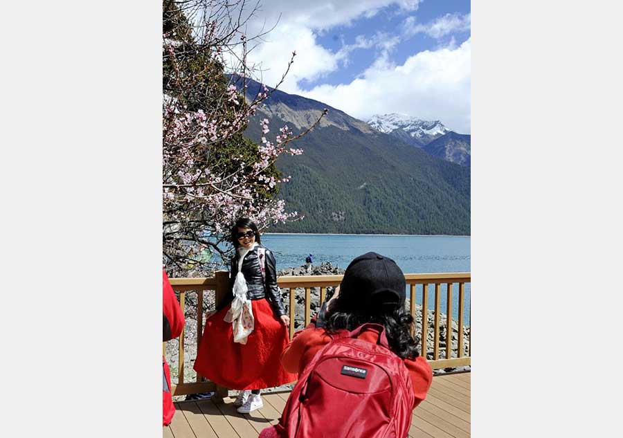 World tourist spot Basum Lake in Tibet