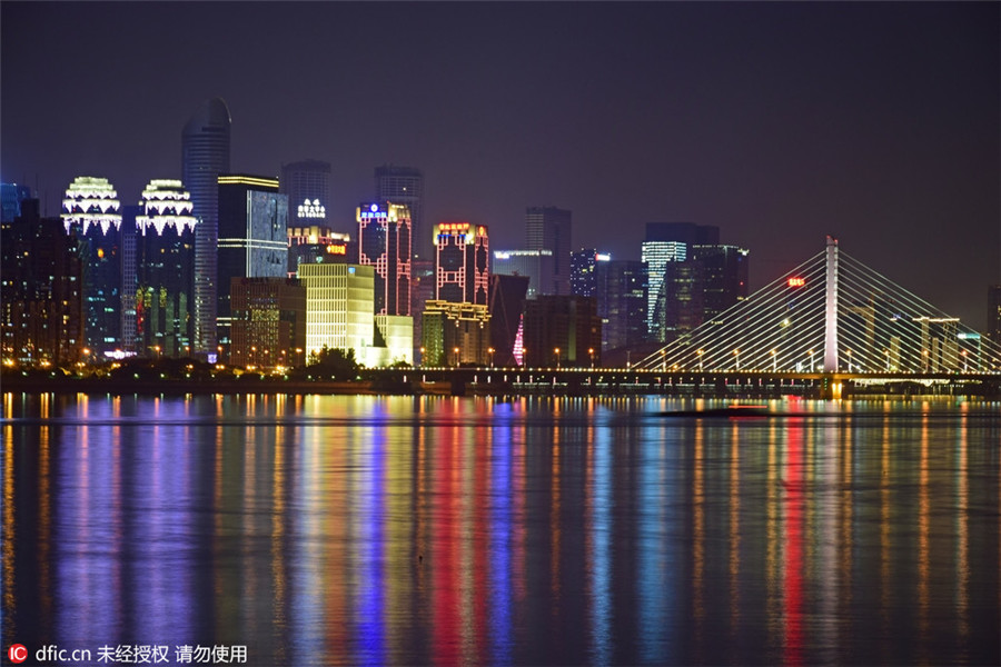 Hangzhou city: China's Manhattan