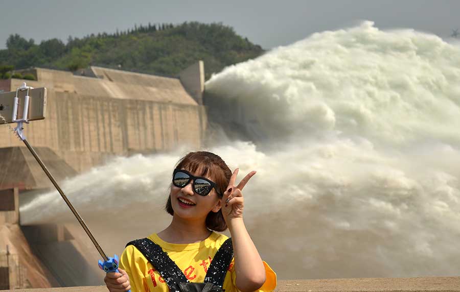 Scenery of Xiaolangdi Dam on Yellow River