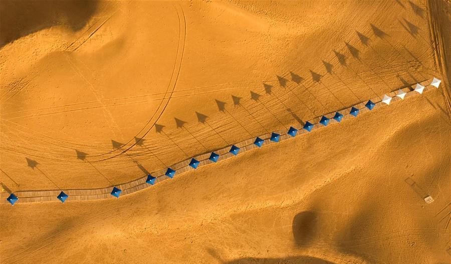 Whistling Dune Bay: Landmark for tourism industry of Inner Mongolia