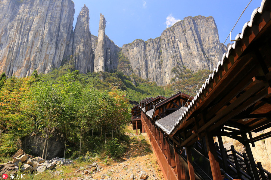 World's longest sightseeing escalator built in C China