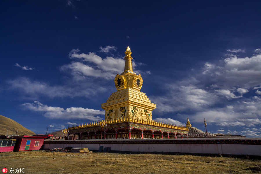 Yarchen Gar Monastery: Home to nuns