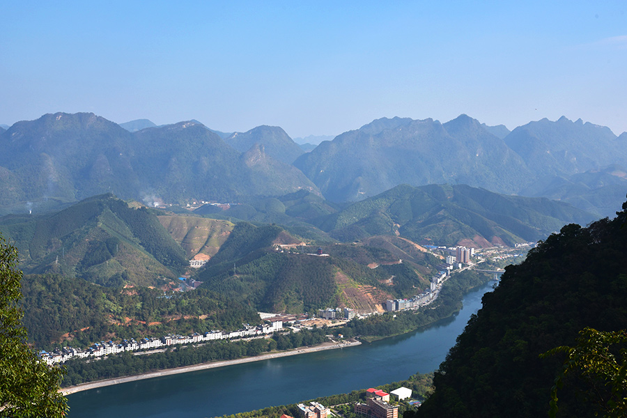 Scenery of Longtan Grand Canyon, South China’s Guangxi