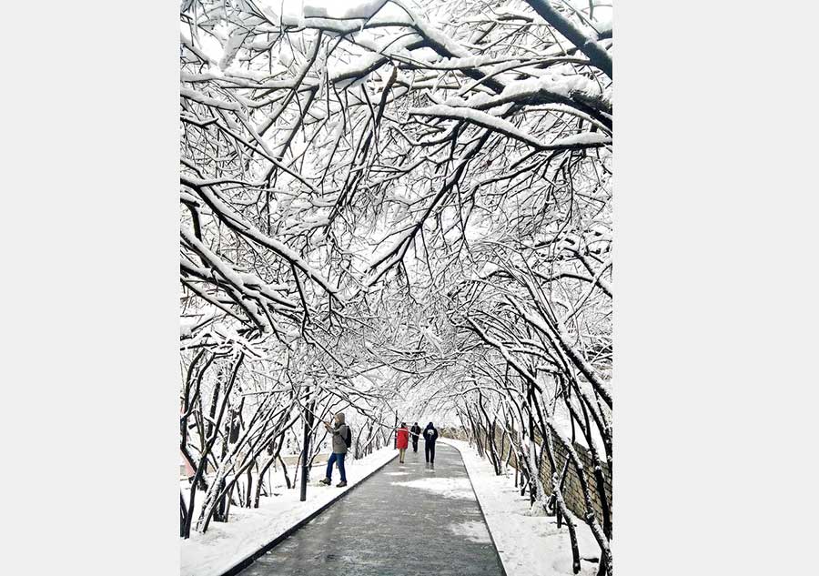 Snow scenery at Pingliang city in Gansu