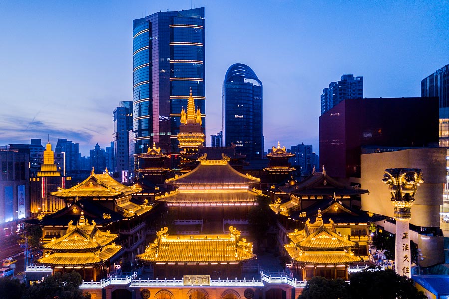 Magnificent history of the Jing’an Temple