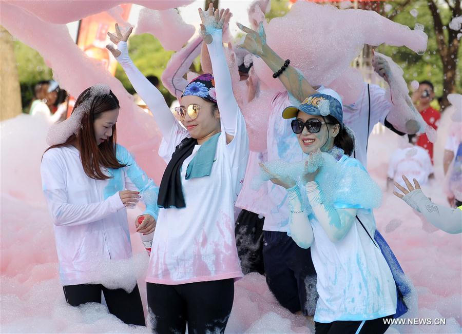 Rainbow Bubble Run held in China's Zhejiang