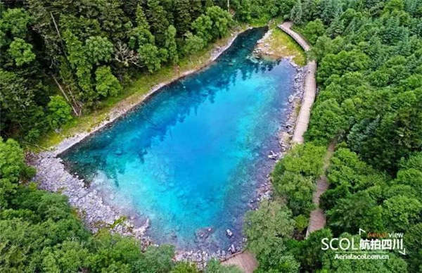 Quake-hit Jiuzhaigou regaining its beauty