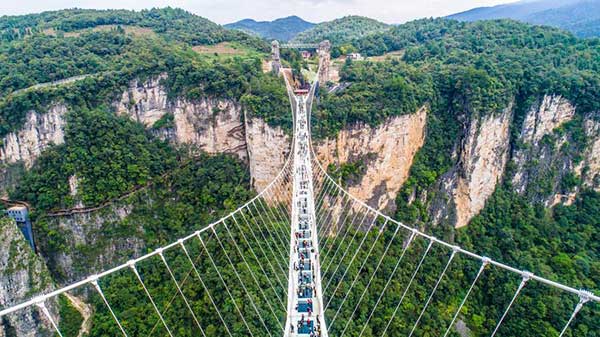 New air route opens between Hong Kong, Zhangjiajie