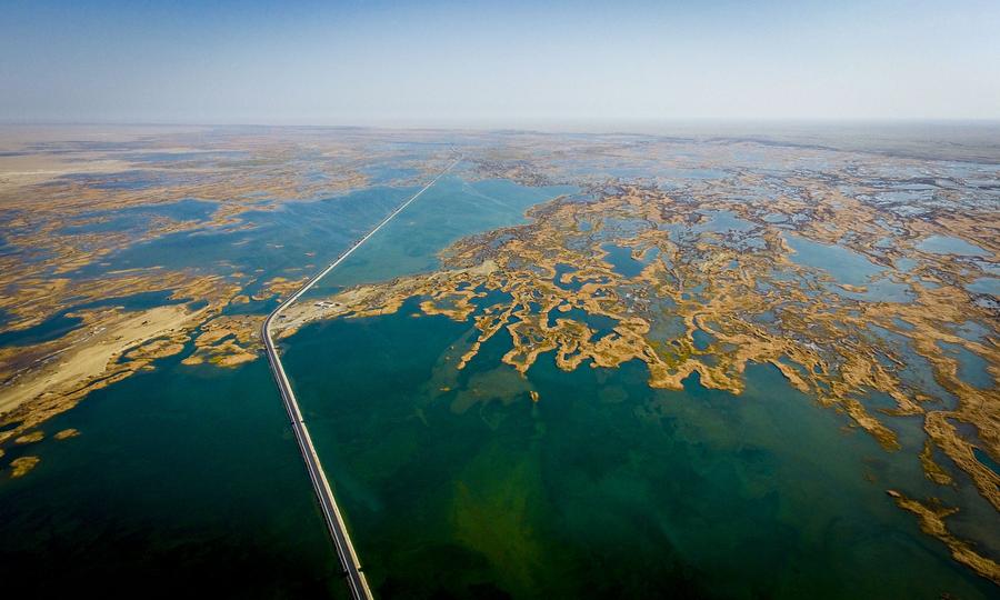 Scenery of Daxihaizi Reservoir on Tarim River in Xinjiang