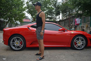 Trending: Ferrari stands out in Jinan shantytown