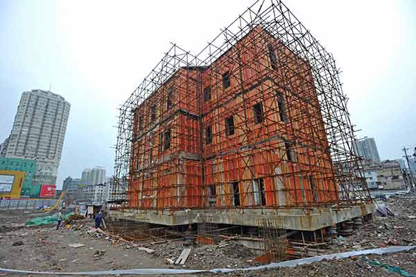 Heritage building to be transported 90 meters