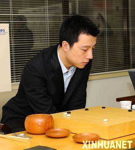 古力、孔杰、邱峻、朴文垚齐进富士通杯八强