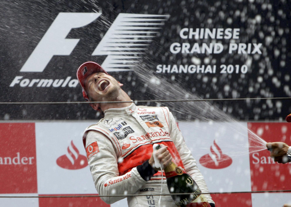 巴顿夺得F1大奖赛中国站冠军
