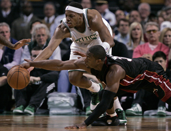 NBA：绿衫军灭火 骑士驾驭公牛 双双晋级