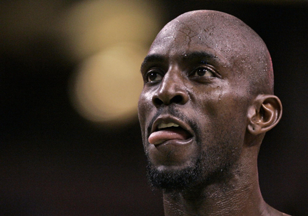 NBA：绿衫军灭火 骑士驾驭公牛 双双晋级