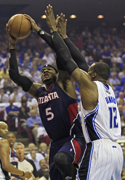 NBA：魔术首战狂胜老鹰43分 1:0领先