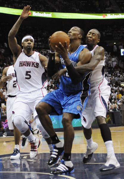 NBA：魔术5人过双 4:0横扫老鹰昂首东部决赛