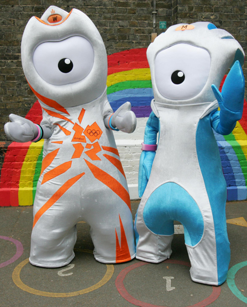 关于伦敦奥运吉祥物：有怪兽，有怪兽…