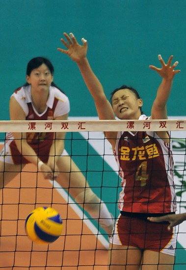 女排精英赛：中国队3:0完胜古巴队获亚军