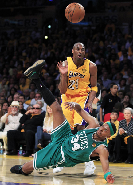 NBA：科比30分加索尔两双 湖人胜凯尔特人总分1:0