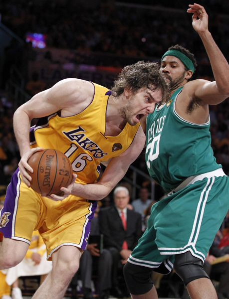 NBA：科比30分加索尔两双 湖人胜凯尔特人总分1:0