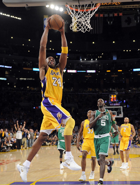 NBA：科比30分加索尔两双 湖人胜凯尔特人总分1:0