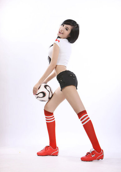 越南美女Elly化身清爽世界杯宝贝