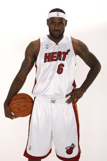 NBA热火三巨头造型照