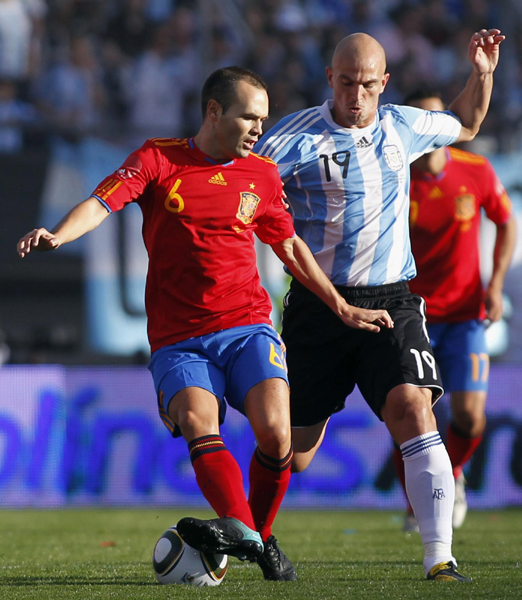 热身赛:梅西打破进球荒 阿根廷4:1大胜西班牙