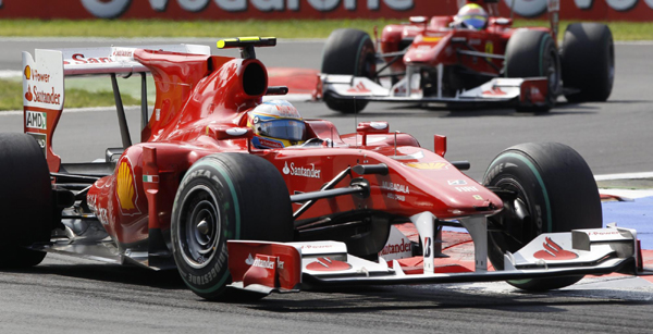 F1意大利站：阿隆索逆转夺冠 汉密尔顿撞车退出