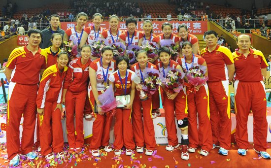 女排亚洲杯：中国队3:0横扫泰国夺冠