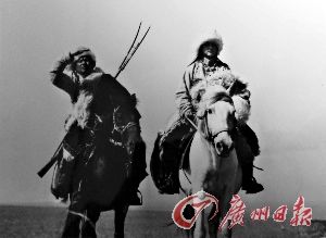 “火炬之女”达娃央宗结缘广州再传圣火(组图)