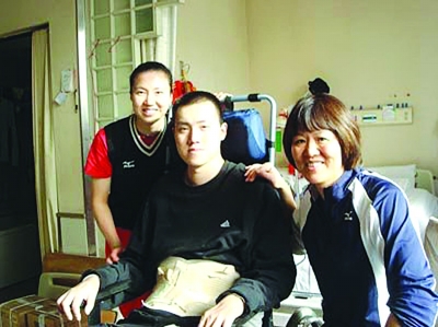 照顾汤淼突然撂挑子 周苏红：找个好保姆真难