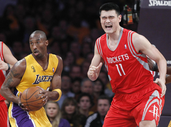 NBA：姚明复出首战9分6犯离场 火箭揭幕战遭湖人翻盘