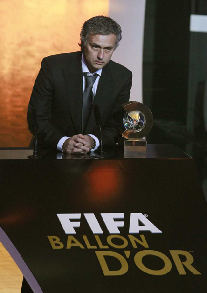 FIFA年度最佳教练:穆里尼奥摘首届大奖