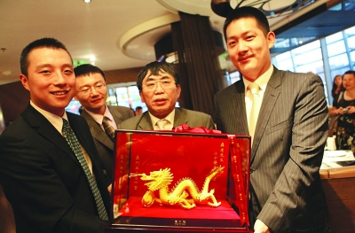 聂卫平60寿宴动情宣言：生是围棋人 死是围棋鬼
