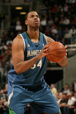 NBA球员科林斯出柜引争议 公开背叛上帝?