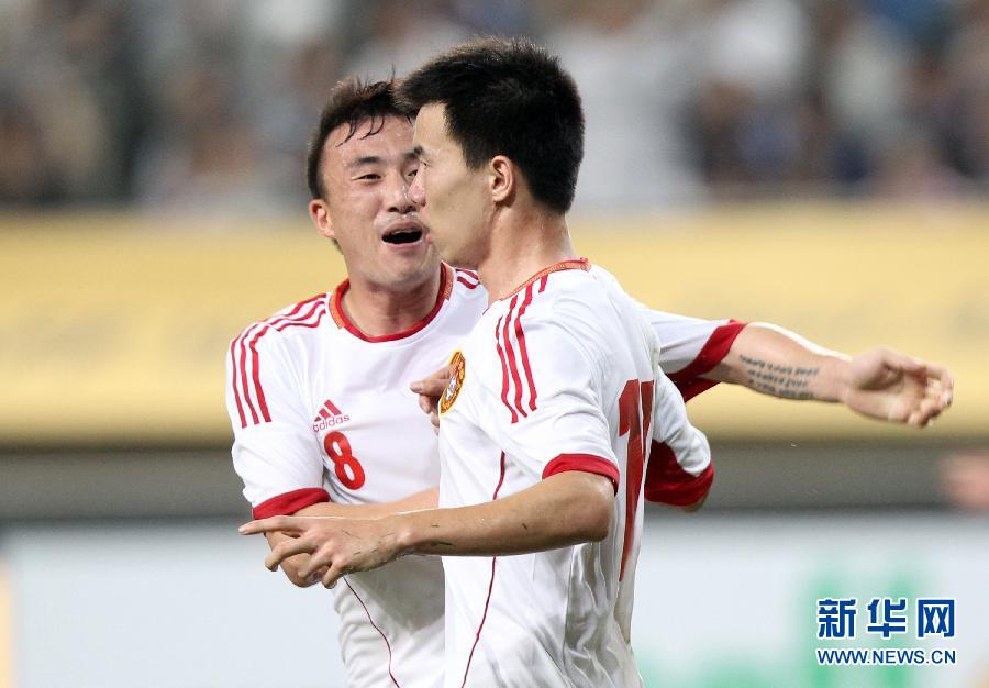 东亚杯：国足连追两球 3:3战平日本