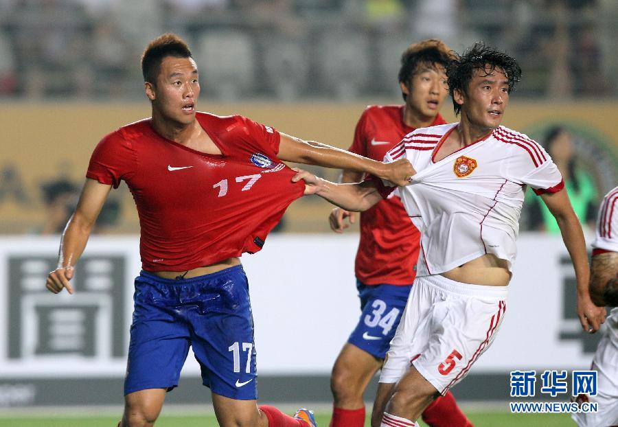 东亚杯：曾诚奋勇屡救险 国足0:0战平韩国