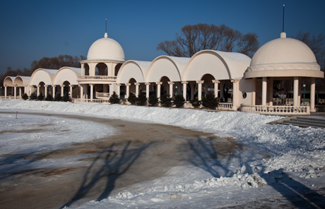 Snow and ice on Sun Island