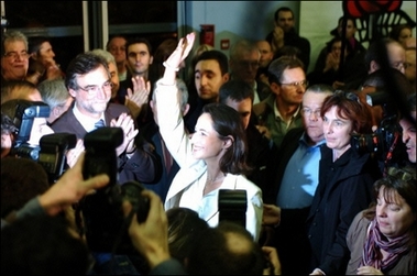 Segolene Royal reacts after the first results of the primary held by France's opposition Socialist Party to choose a candidate for the April 2007 presidential election, in Melle, center France.(AFP