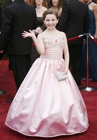 Abigail Breslin, nominated for an Oscar for best actress in a supporting role for her work in 'Little Miss Sunshine,' arrives for the 79th Academy Awards Sunday, Feb. 25, 2007, in Los Angeles. (AP Photo