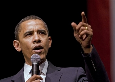 Democratic presidential hopeful Barack Obama speaks to supporters at a fundraiser Monday, April 16, 2007, in Milwaukee.