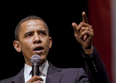 Democratic presidential hopeful Barack Obama speaks to supporters at a fundraiser Monday, April 16, 2007, in Milwaukee. 