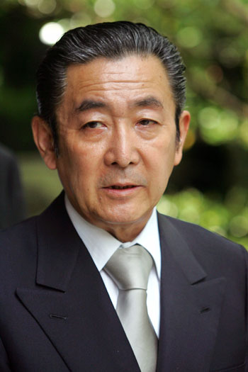 Former Japan PM Hashimoto dies at 68